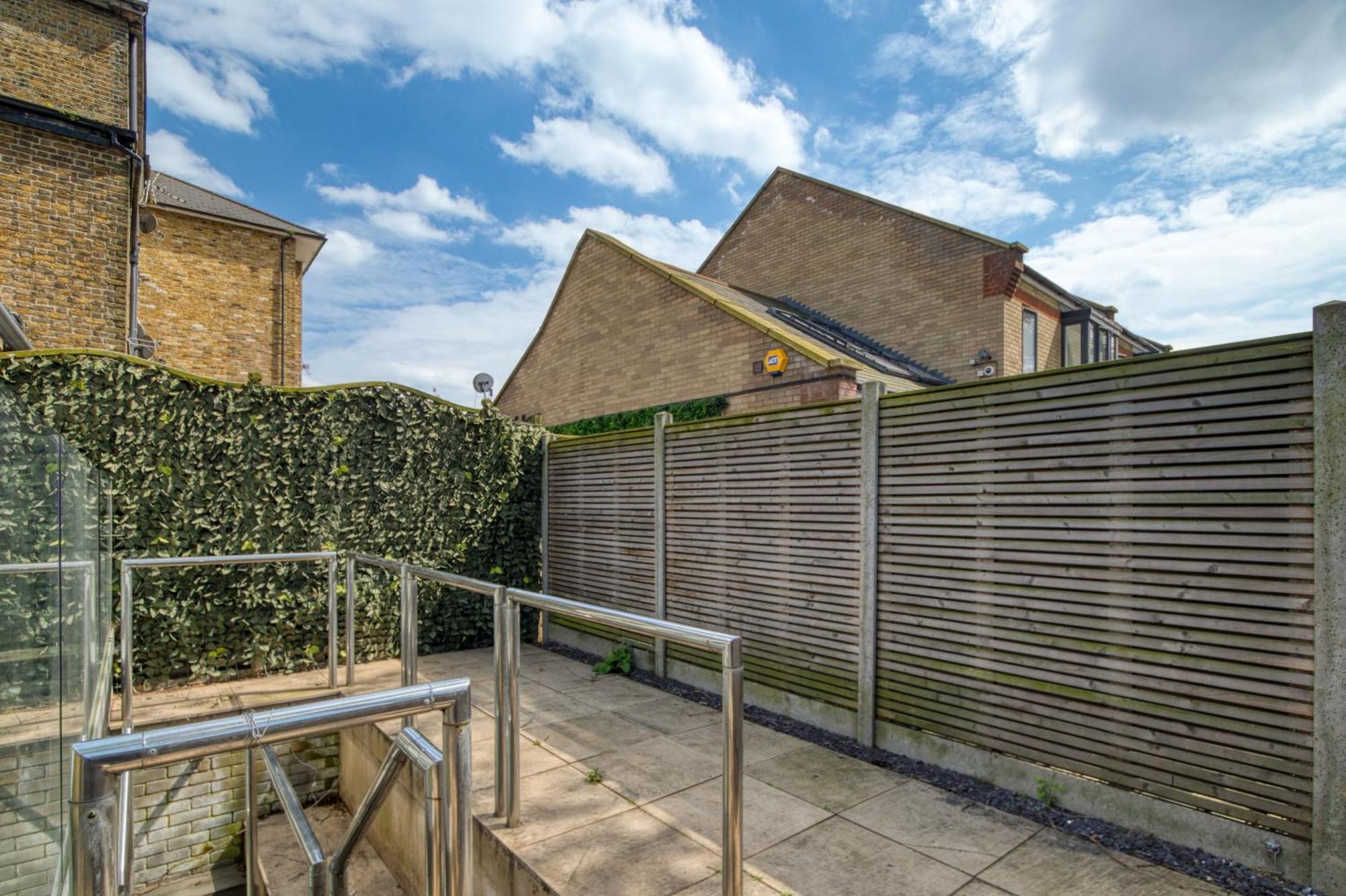 4 Bedroom House In Chiswick- Elegance & Serenity * London
